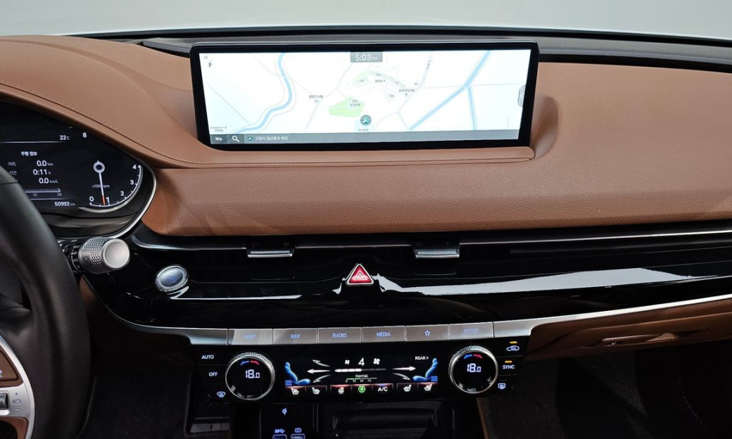 Genesis G80 Gasoline 2.5 Turbo 2WD, 2024