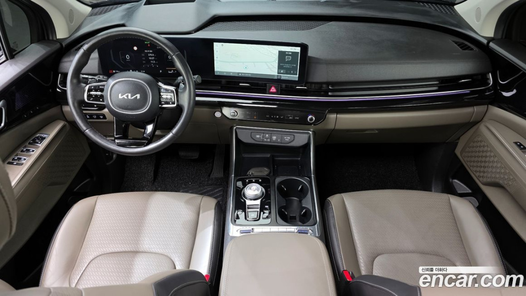 Kia Carnival 7-Seater Gravity, 2024