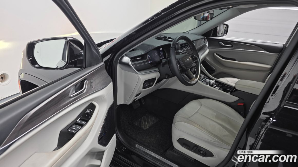 Jeep Cherokee L 3.6 Overland, 2021