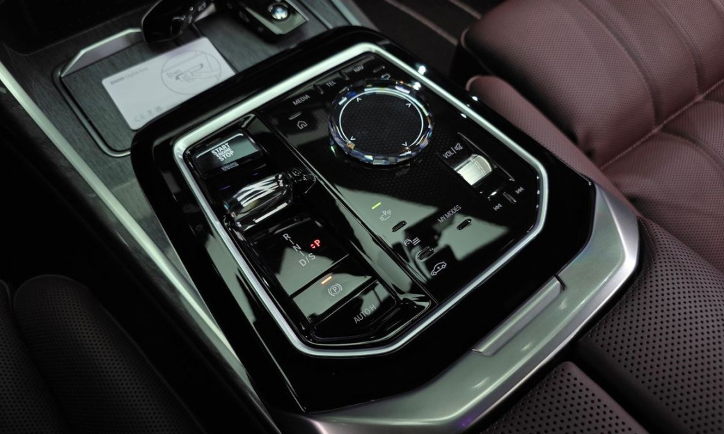 BMW 7-Series 740i xDrive M Sport, 2024