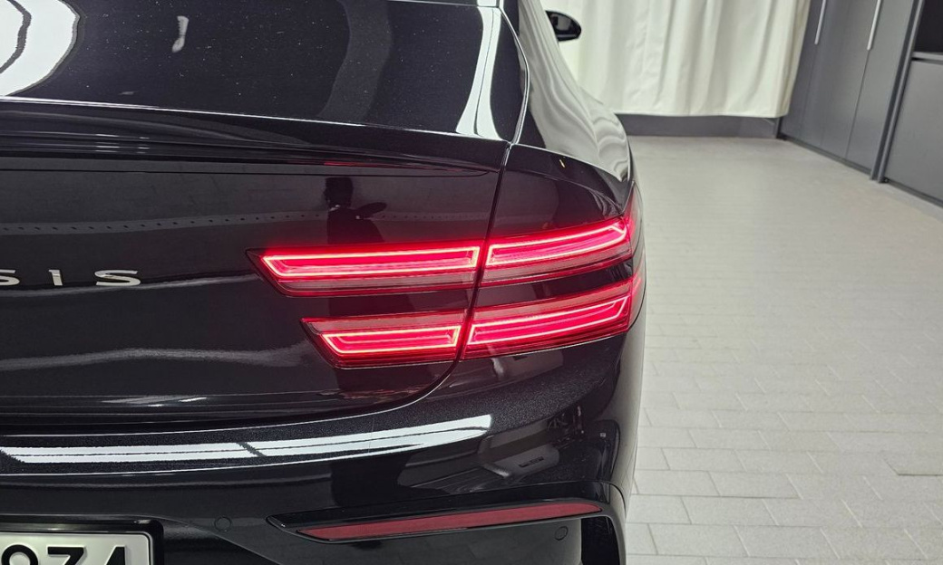 Genesis G80 Gasoline 2.5 Turbo 2WD, 2025