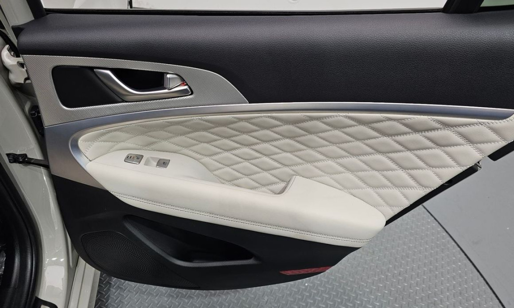 Genesis G70 Gasoline 2.5T 4WD, 2024