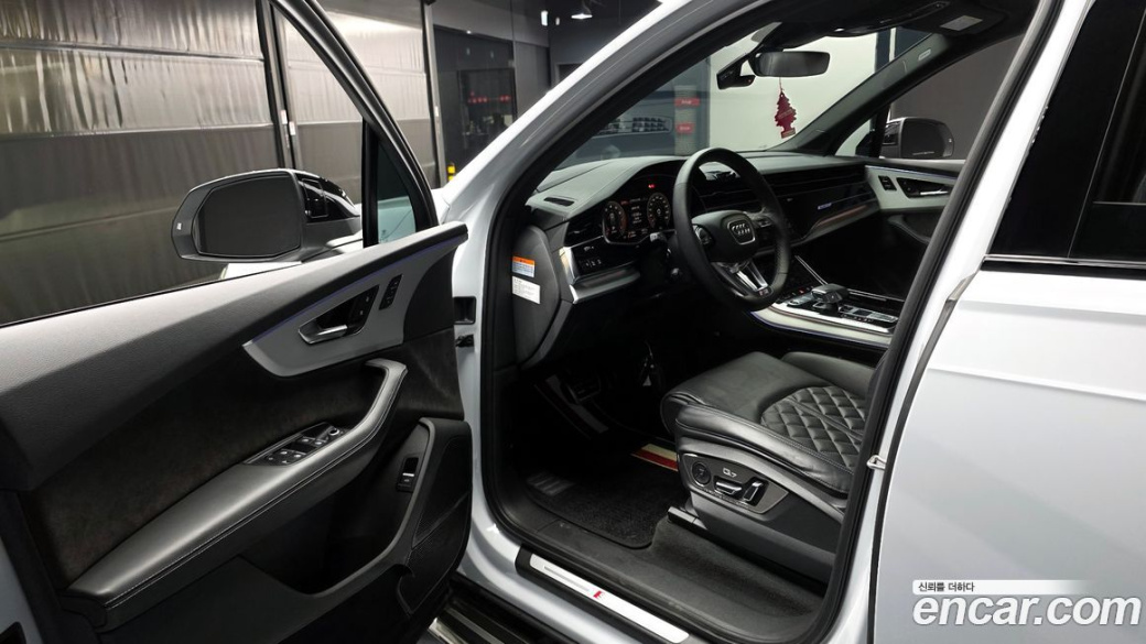 Audi Q7 55 TFSI Quattro Premium, 2022