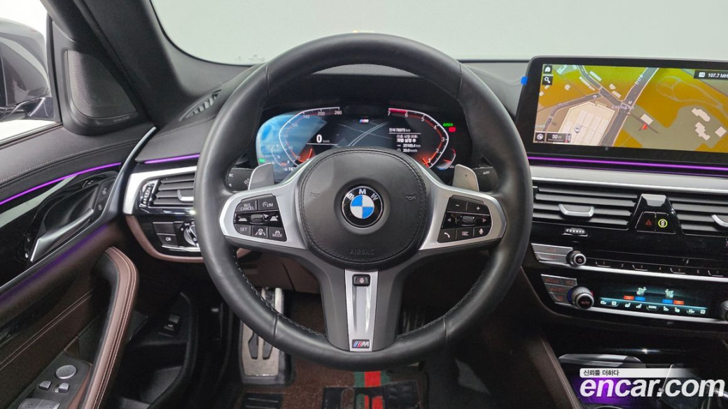 BMW 5-Series 530i xDrive M Sport Package, 2023