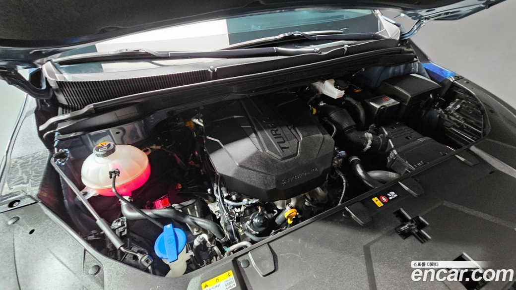 Kia Carnival 7-Seater Signature, 2023