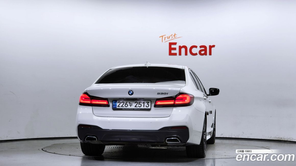 BMW 5-Series 530i M Sport Package, 2023