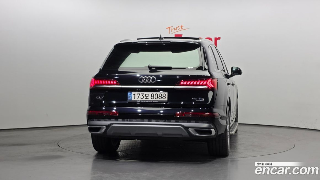 Audi Q7 45 TDI Quattro, 2021