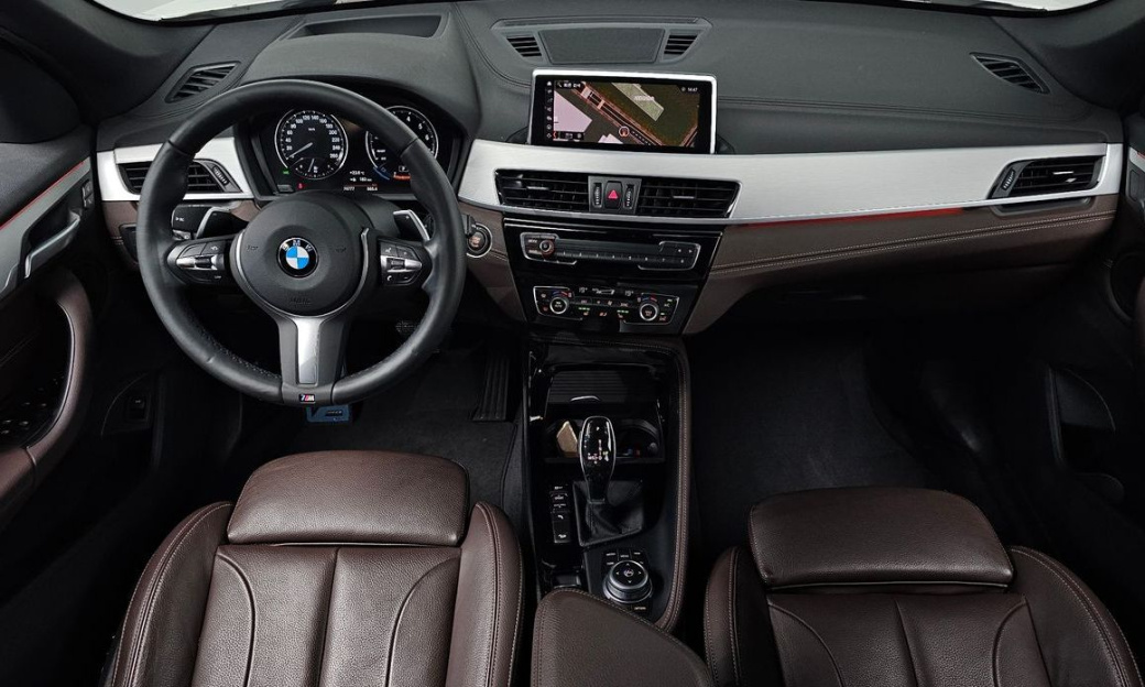 BMW X1 xDrive 20i M Sport, 2022