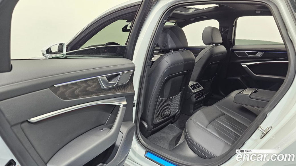 Audi A6 45 TFSI Premium, 2023
