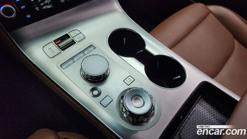 Genesis GV70 2.5T Gasoline AWD, 2025
