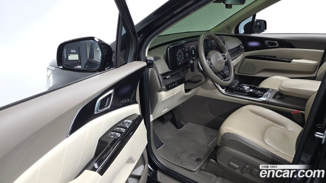 Kia Carnival 9-Seater Signature, 2023