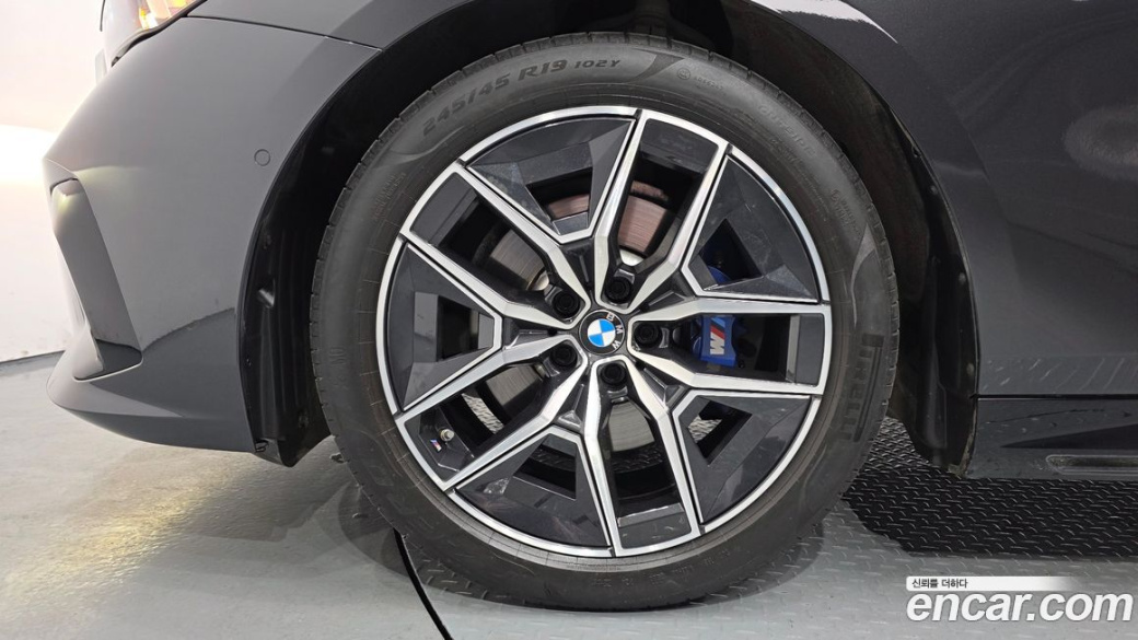 BMW 5-Series 520i M Sport, 2024