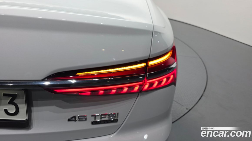 Audi A6 45 TFSI Quattro Premium, 2022