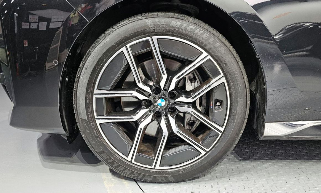 BMW 7-Series 740i xDrive M Sport Limited, 2024
