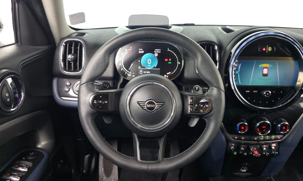 Mini Countryman ALL4 Classic Launch Pack, 2023