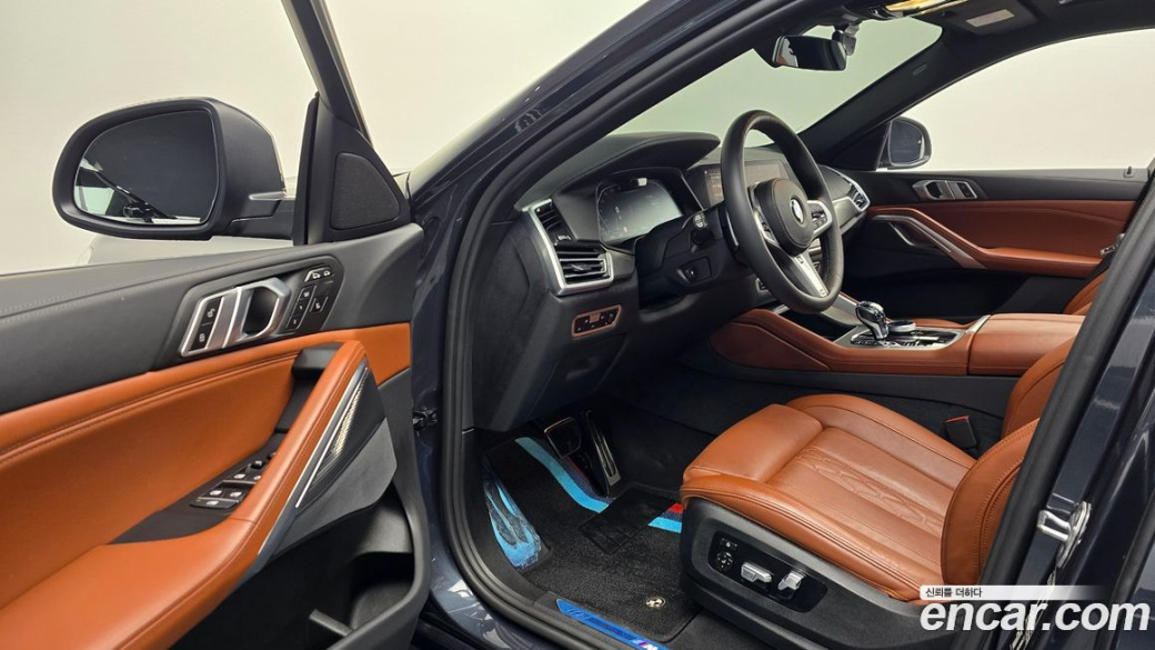 BMW X6 xDrive40i M Sport, 2022