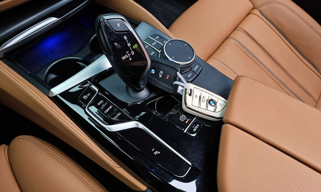 BMW 5-Series 520i M Sport, 2023