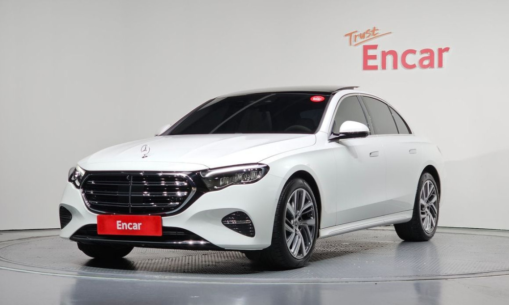 Mercedes-Benz E-Class E220d 4MATIC Exclusive, 2024