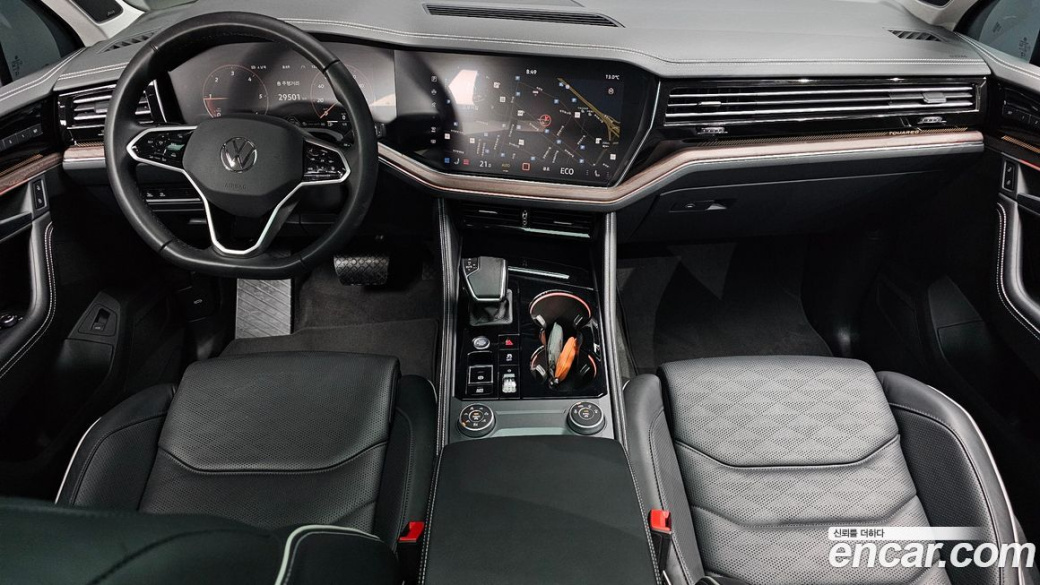 Volkswagen Touareg 3.0 TDI Prestige, 2024