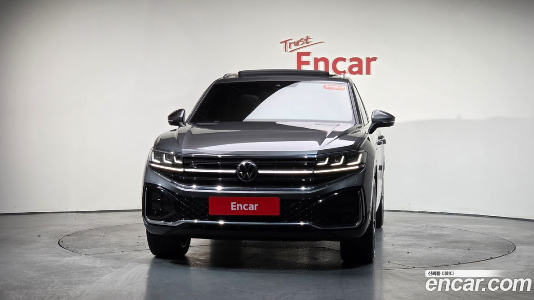 Volkswagen Touareg 3.0 TDI R-Line, 2024