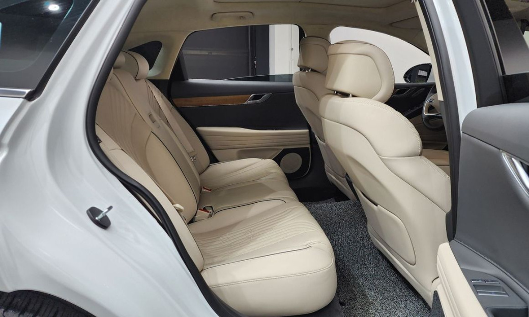 Genesis G80 Gasoline 2.5 Turbo AWD, 2023