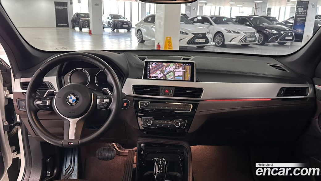 BMW X1 xDrive 20i M Sport, 2022