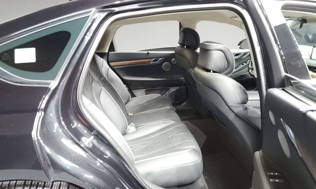 Genesis G80 Gasoline 2.5 Turbo AWD, 2022