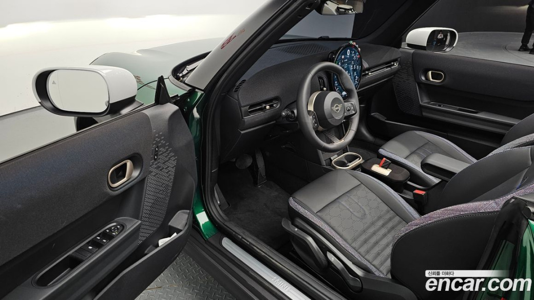 Mini Cooper Convertible Classic, 2025