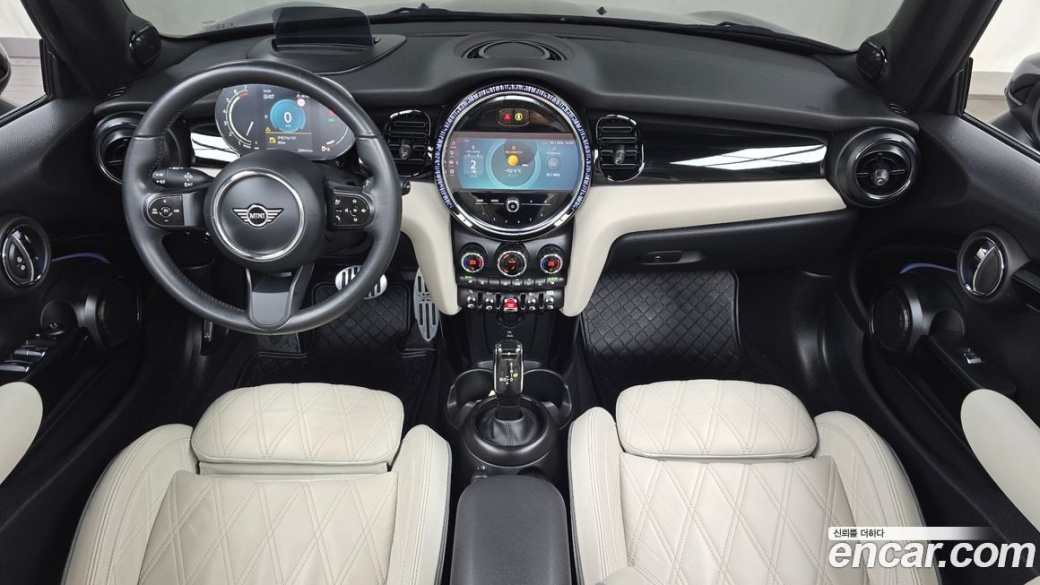 Mini Cooper Convertible Classic, 2023