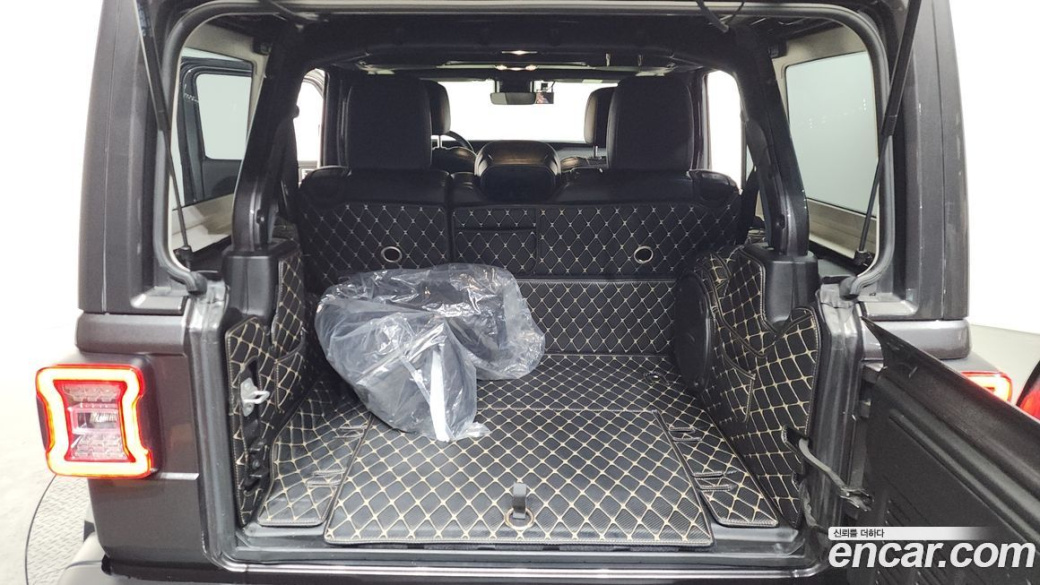 Jeep Wrangler 2.0 Overland Power Top 4Door, 2021