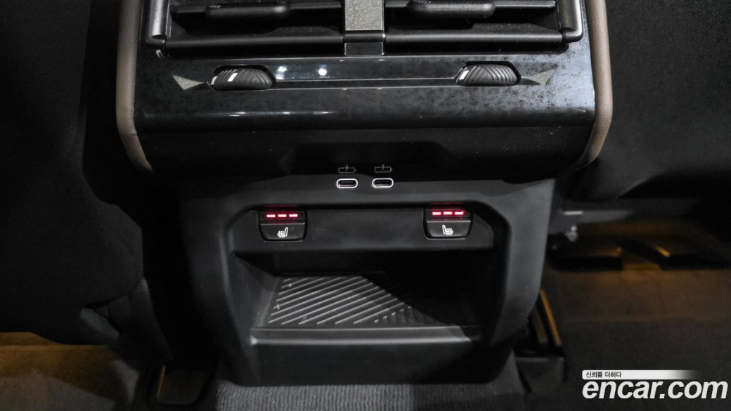 BMW 5-Series 520i M Sport, 2025