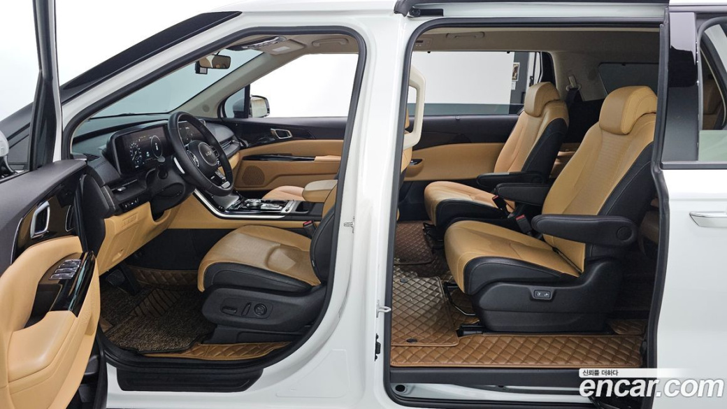 Kia Carnival 9-Seater Noblesse, 2023