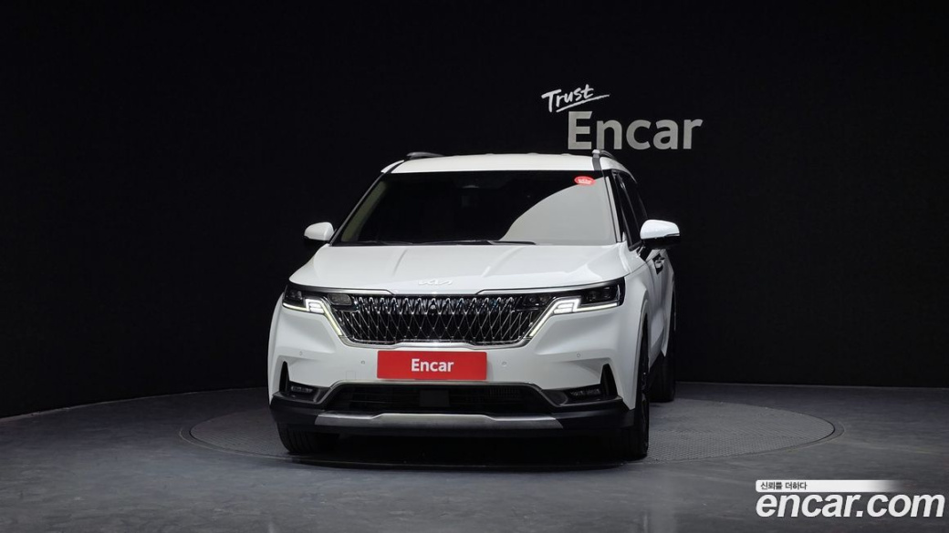 Kia Carnival 9-Seater Signature, 2023