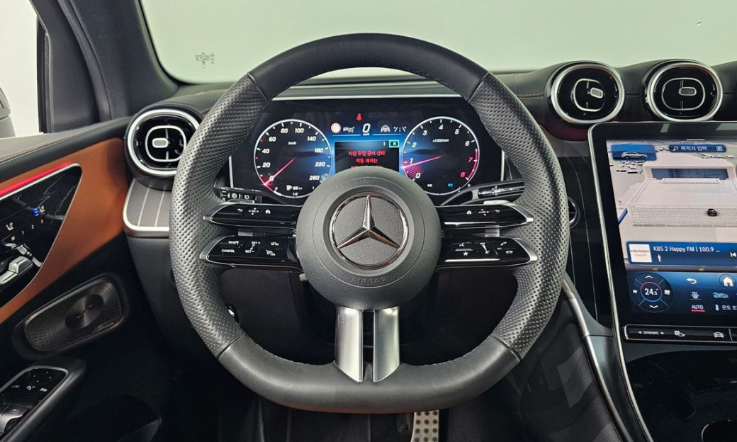 Mercedes-Benz GLC-Class GLC300 4MATIC AMG Line, 2024