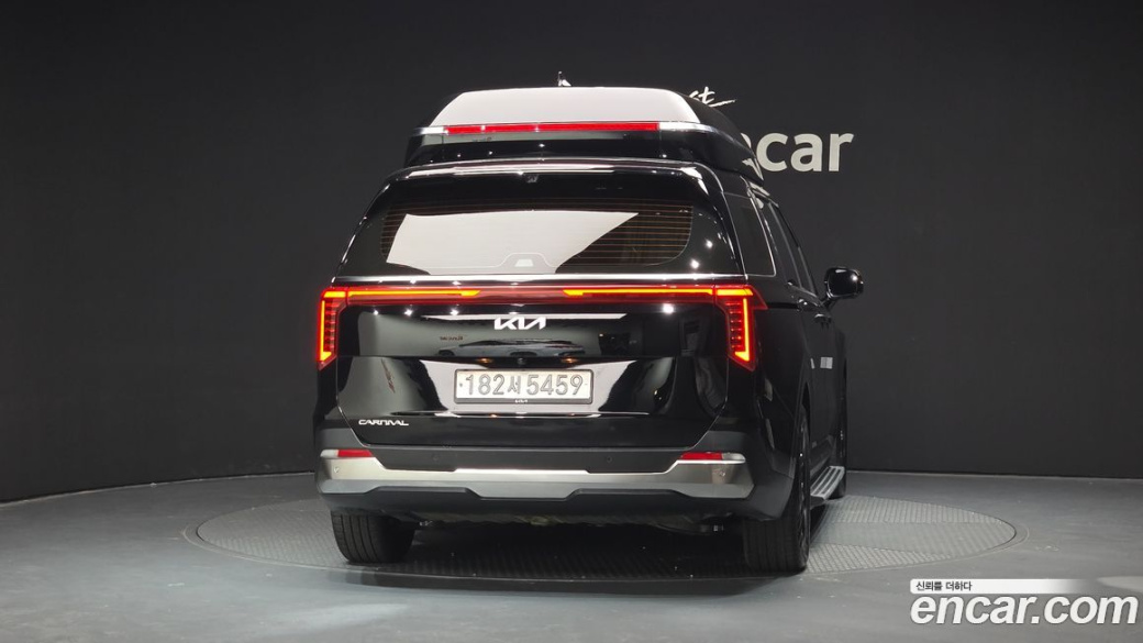Kia Carnival 9-Seater Hi Limousine, 2024