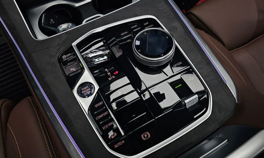 BMW X5 xDrive 40i xLine, 2024