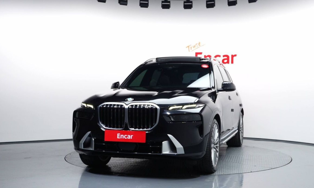 BMW X7 xDrive 40i Design Pure Excellence 7-Seater, 2024