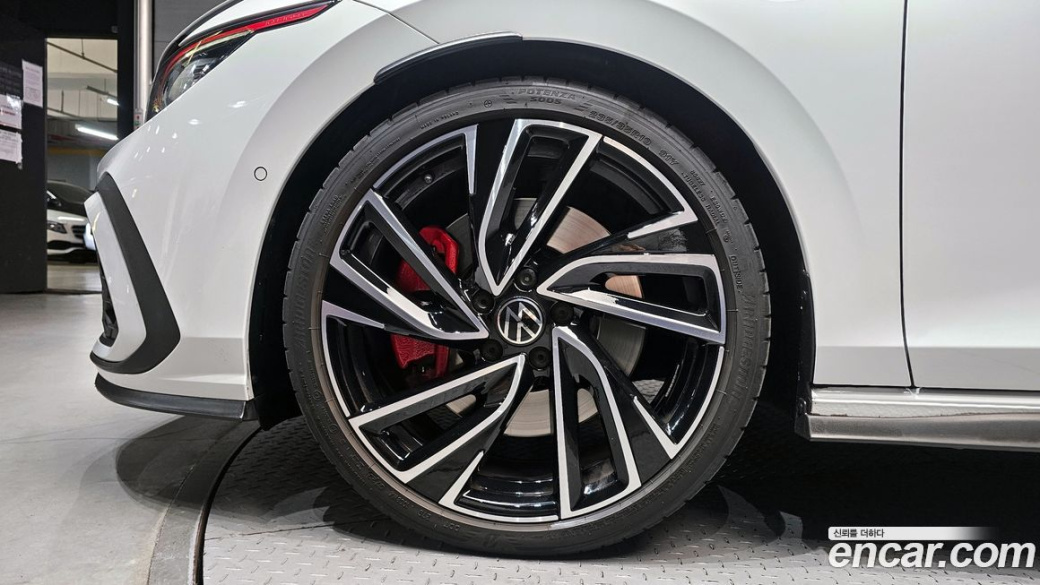 Volkswagen Golf 2.0 GTI, 2023