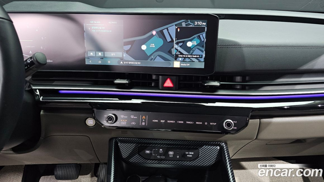 Kia Carnival 9-Seater Gravity, 2025