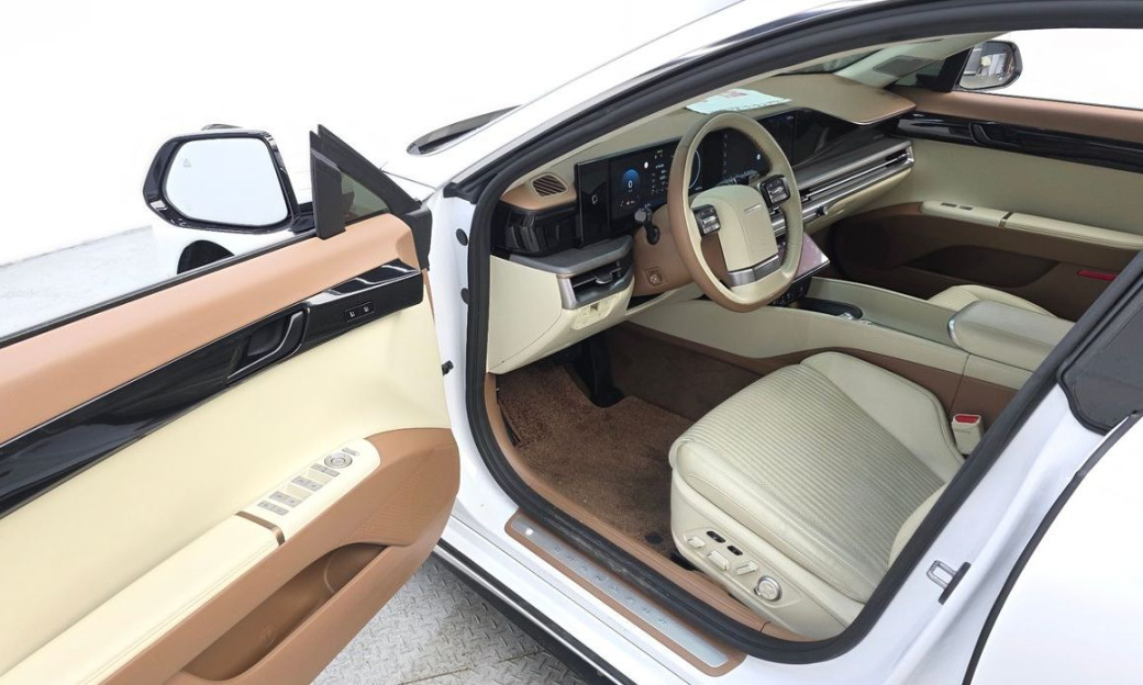 Hyundai Grandeur 2,5 Gasoline 2WD, 2023