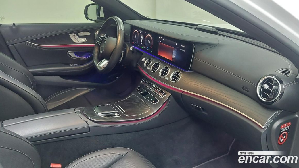 Mercedes-Benz E-Class E220d 4MATIC AMG Line, 2023