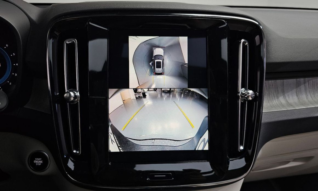 Volvo XC40 B4 Ultimate Bright, 2024
