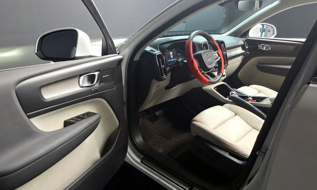 Volvo XC40 B4 Ultimate Bright, 2023