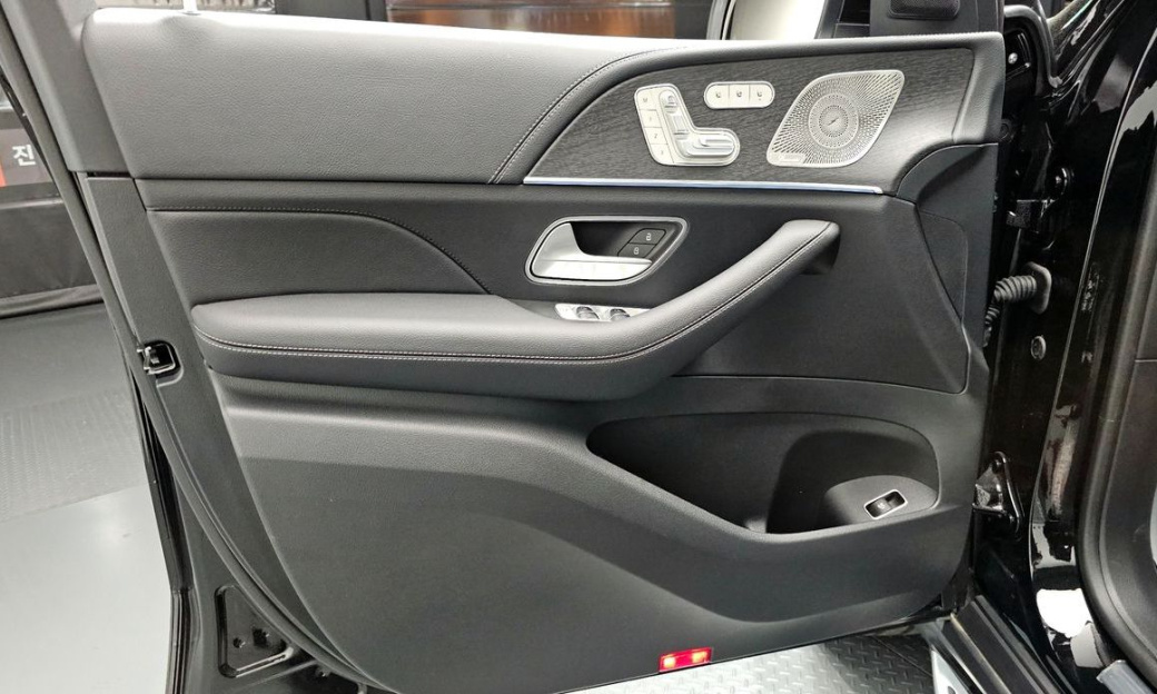 Mercedes-Benz GLS-Class GLS450 4MATIC, 2025