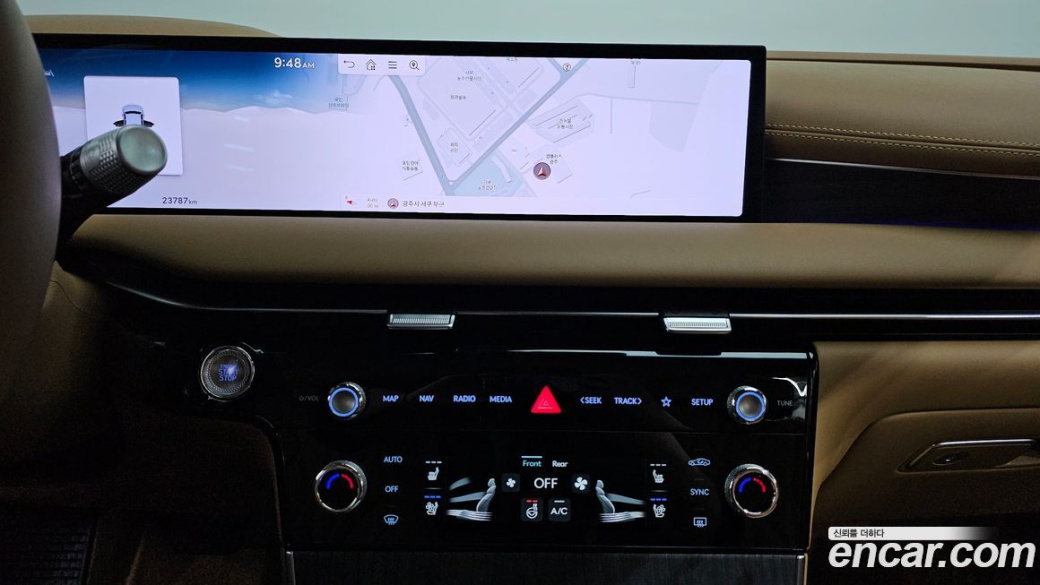 Genesis G80 Gasoline 2.5 Turbo AWD, 2025