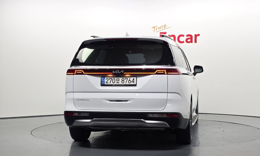 Kia Carnival 7-Seater Signature, 2023