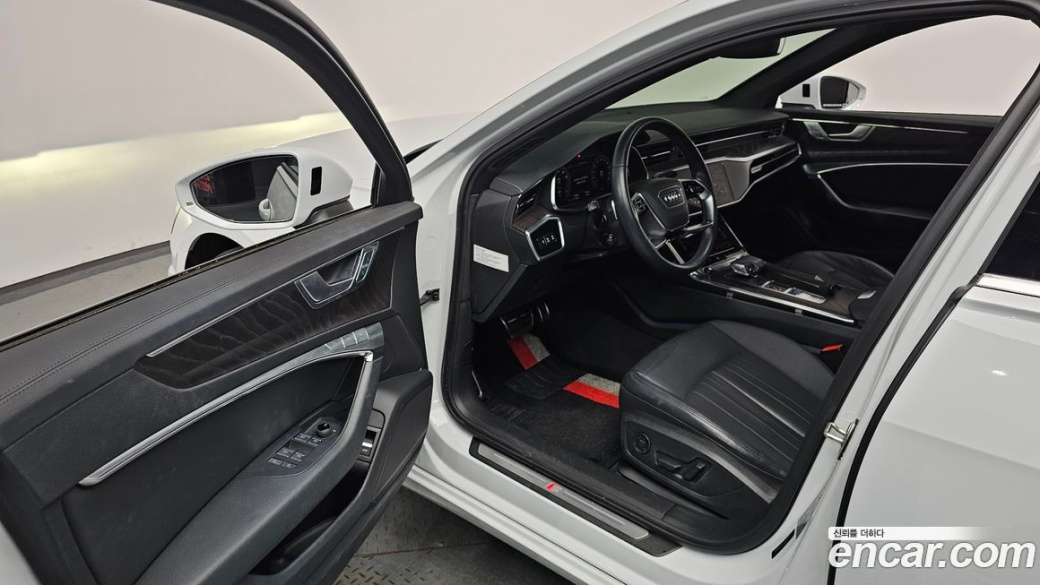 Audi A6 45 TFSI Quattro Premium, 2022