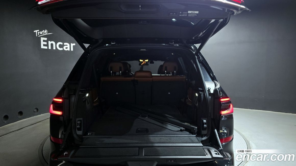 BMW X7 xDrive 40i M Sport 7STR, 2025