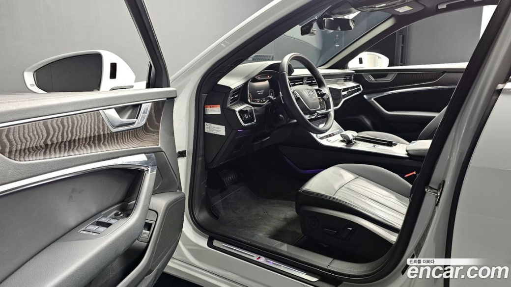 Audi A6 45 TFSI Quattro Premium, 2023