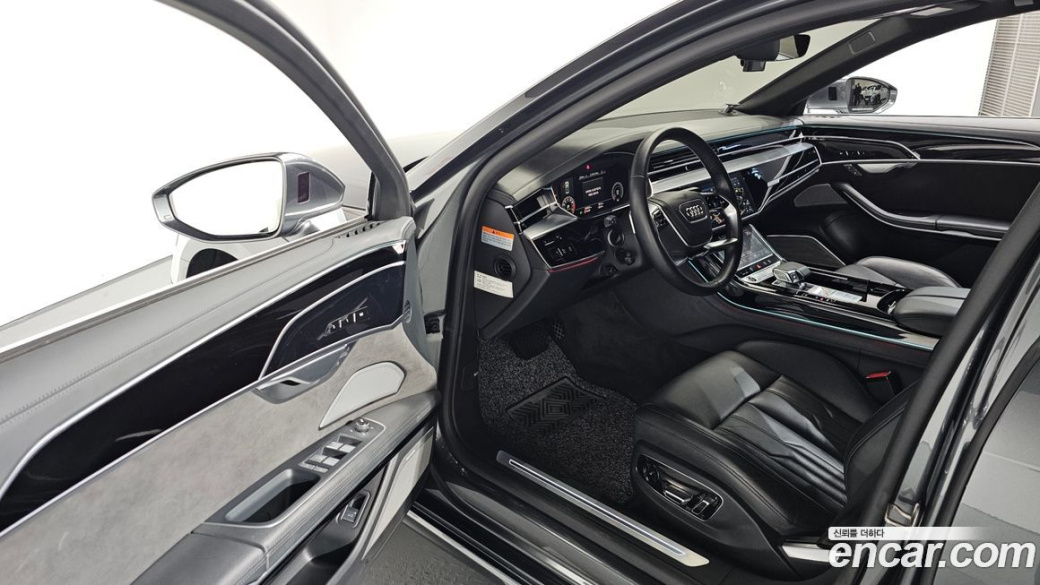 Audi A8 55 TFSI Quattro LWB, 2021